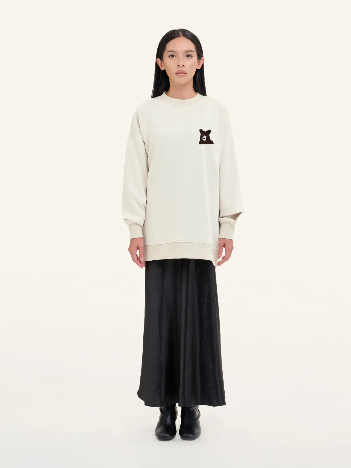 Ivory Grace (Kangaroo Embroidery)